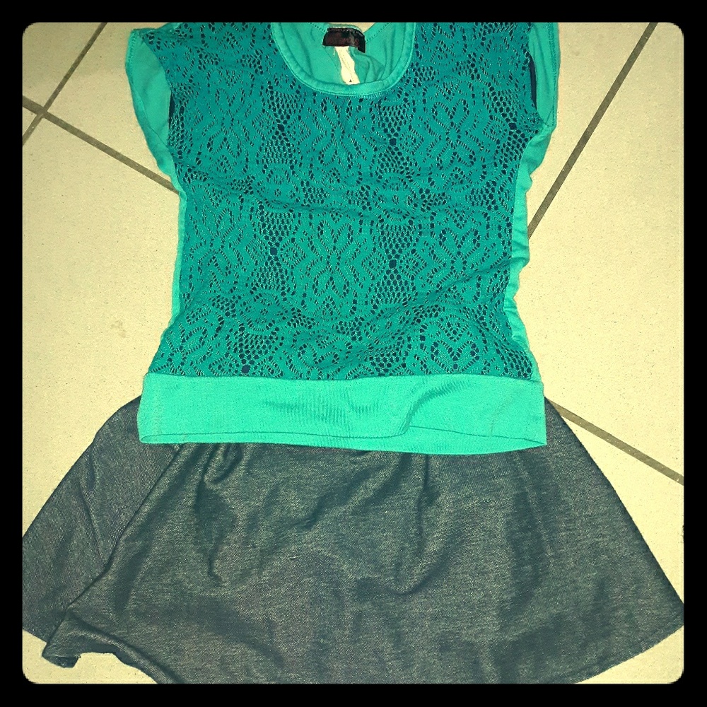Almost famous top with denim skort